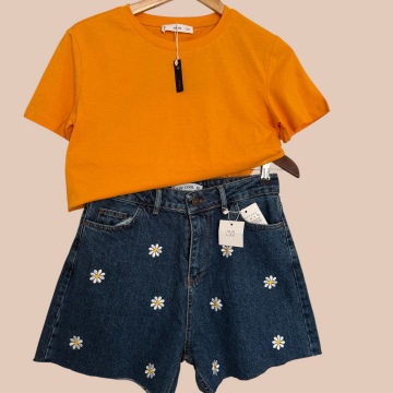 İKİLİ KOMBİN - KOT ŞORT VE BASIC T-SHIRT